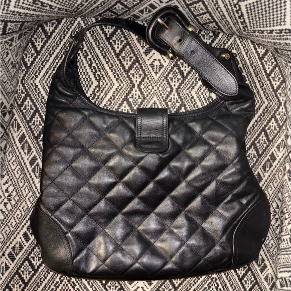 Burberry Black Patent Leather Quilted ‘Brooke’ Hobo Shoulder Bag w Lock Detail - Picture 13 of 17